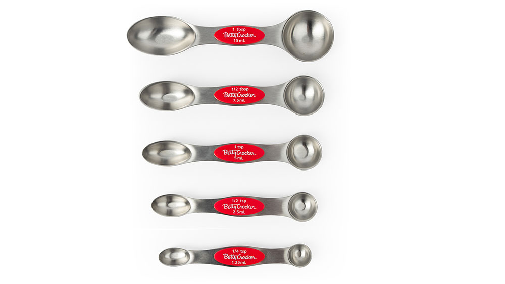 https://www.bettycrocker.com/-/media/GMI/Core-Sites/BC/Images/BC/products/bakeware-and-kitchen-tools/728671_v4.jpg?sc_lang=en?W=276