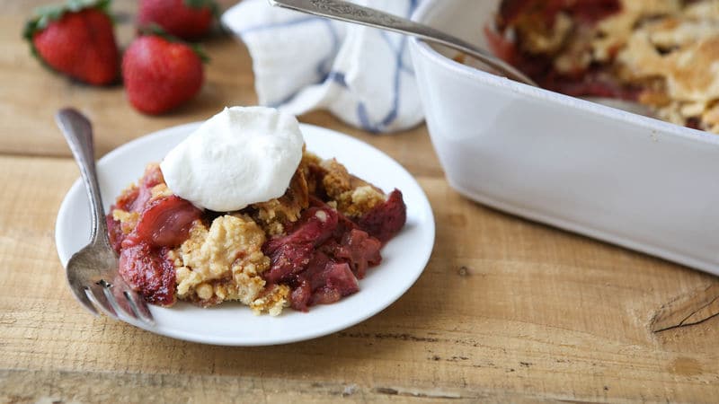 The Easiest Way to Get Your Strawberry-Rhubarb Fix - BettyCrocker.com