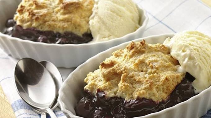 https://www.bettycrocker.com/-/media/GMI/Core-Sites/BC/legacy/Images/Betty-Crocker/Recipe-Browse/Dish/crisp-cobbler/blueberry-cobbler-crisp-recipes_hero.jpg?W=680