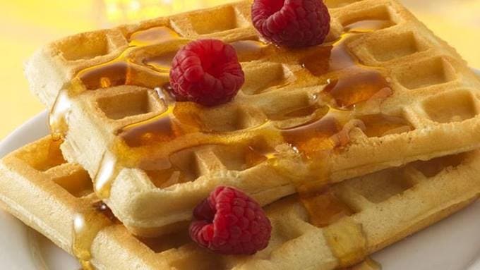 https://www.bettycrocker.com/-/media/GMI/Core-Sites/BC/legacy/Images/Betty-Crocker/Recipe-Browse/Product-Recipes/Bisquick/Bisquick-Pancakes-And-Waffles.jpg?W=680