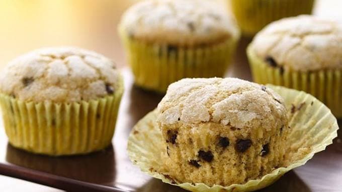 https://www.bettycrocker.com/-/media/GMI/Core-Sites/BC/legacy/Images/Betty-Crocker/Recipe-Browse/Product-Recipes/Muffin-Mixes/Chocolate-Chip-Muffin-Mix_choc-chip-banana-muffins.jpg?W=680