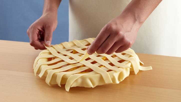 How to Make Lattice-Top Pie Crusts 