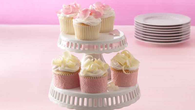 Top 5 Best Edible Glitter For Cupcakes and Cakes - The Cupcake!