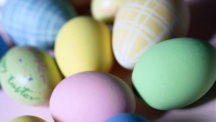 Easy Dyed Easter Eggs - BettyCrocker.com