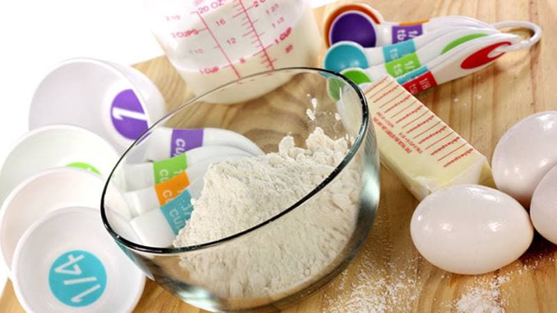Tips & Tricks} Wet and Dry Measuring Cups - How To: Simplify